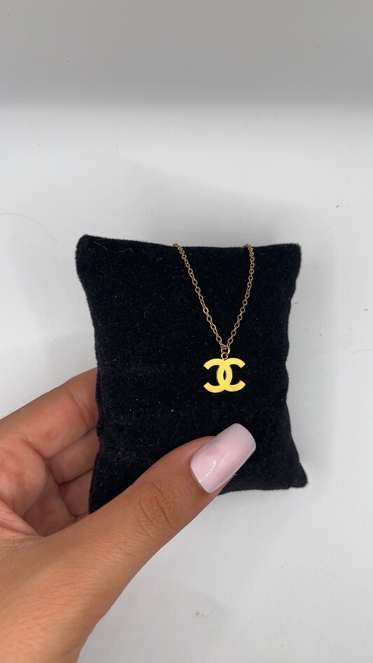 Collier CC