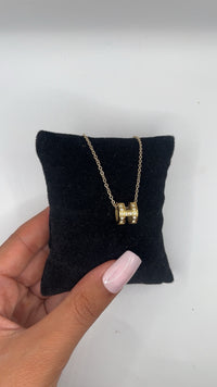 Collier Hanna